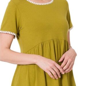 Zenana Outfitters Chartreuse Top with White Accents